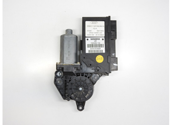 Motor stahování oken včetně jednotky Audi A2 8Z0959802A