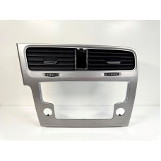 Rámeček rádia a průduchy ventilace středové Volkswagen Golf VII 7 5G 5G1815736 5G1819728AC/AF 5G1819743 5G1815735C